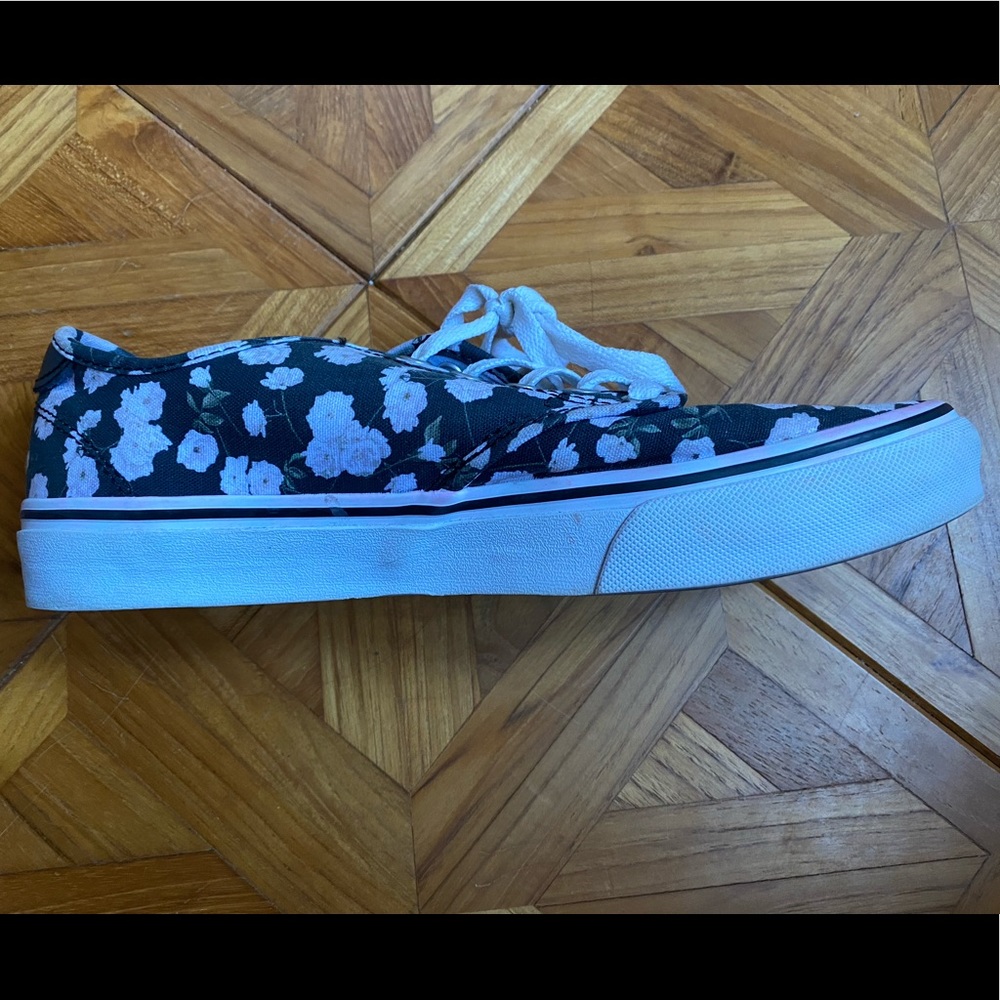 Floral Vans - Picture 2 of 10